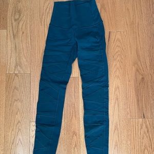 Lululemon cut out leggings size 2